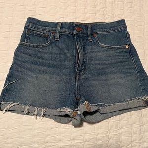 Madewell Denim Cut off Shorts -- Size 28